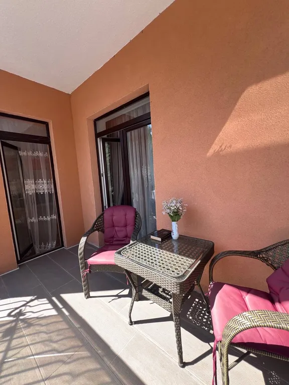 Уютная квартира на море с видом на исторический центр города