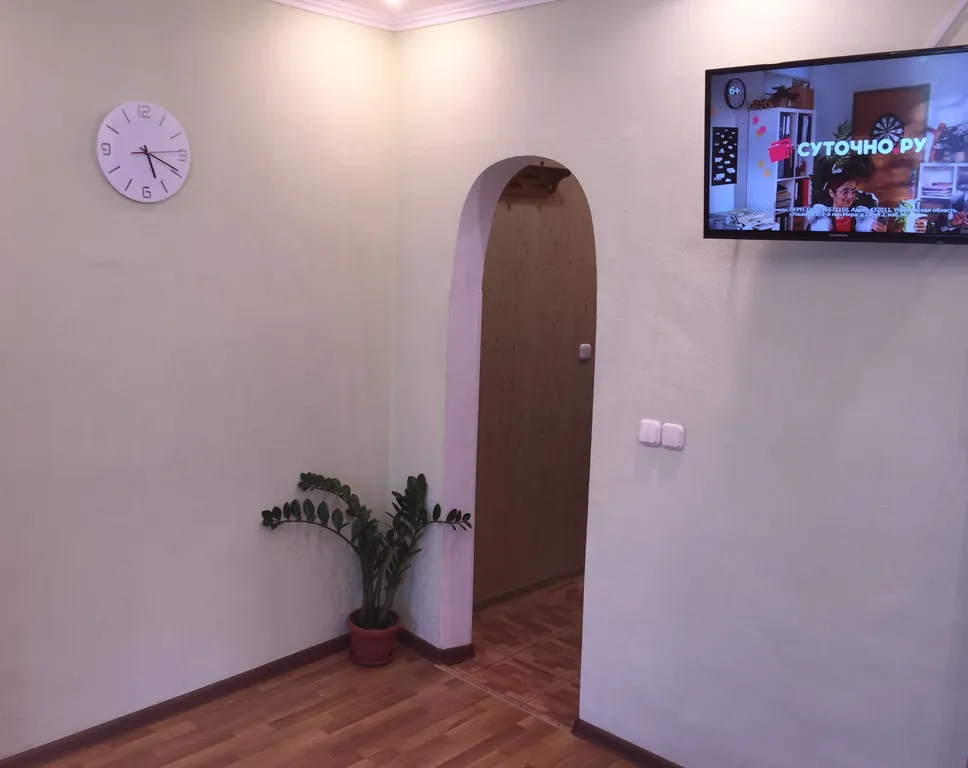 Двухкомнатная квартира с удобным расположением в центре микрорайона
