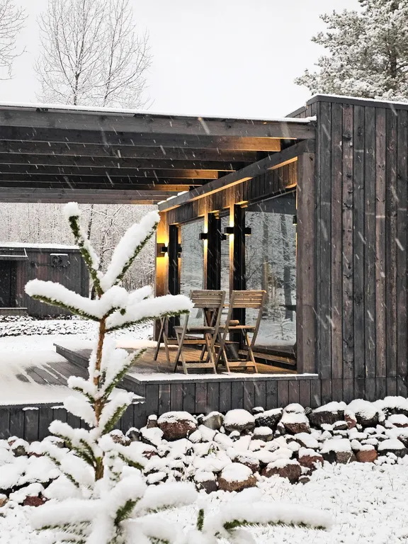 Коттедж Вилла Kaksi с видом на озеро и каменной зоной барбекю — Приозерск