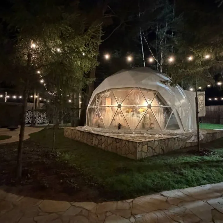 Дом-купольный в сосновом лесу для двоих