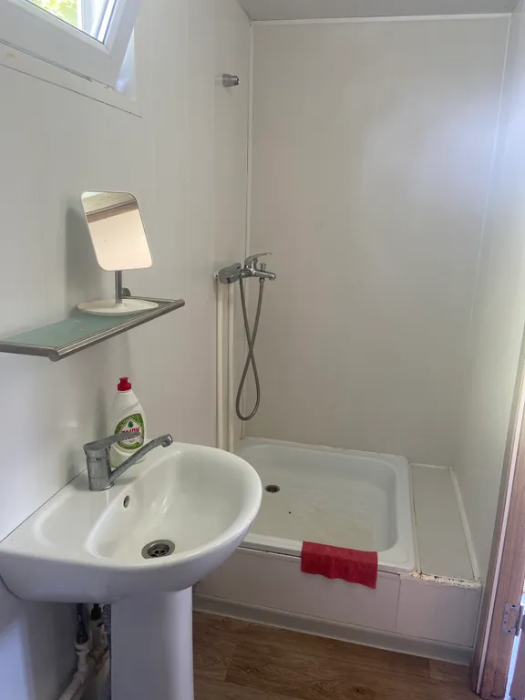 Дом на берегу реки