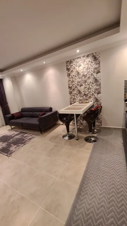 Квартира в комплексе с бассейном