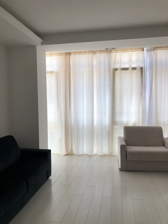 Студия с дизайнерским ремонтом