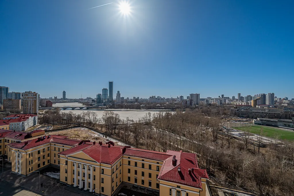 Квартира Квартира бриз с видом на набережную и город — Екатеринбург