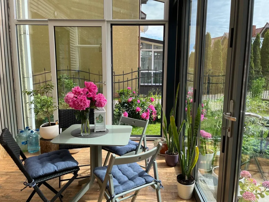 Просторный таунхаус с зимним садом