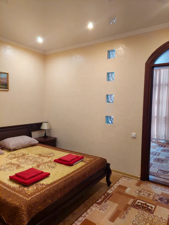 Апартаменты Феодосийский залив (двухкомнатные апартаменты №6)