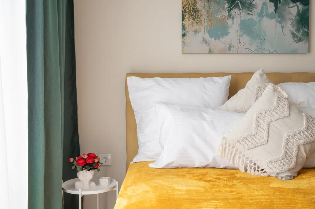 Кудепста Желтые искры