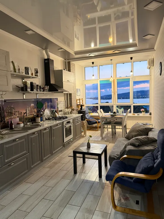 Квартира Апартаменты с видом на море около отеля Метрополь — Геленджик