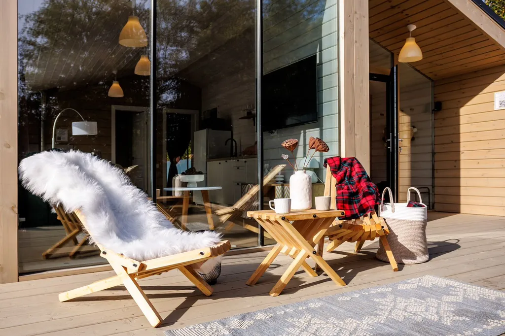 Дом Мая у озера с баней на дровах