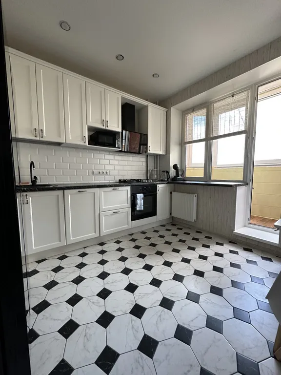 Квартира 2-комнатная Квартира — Тельмана