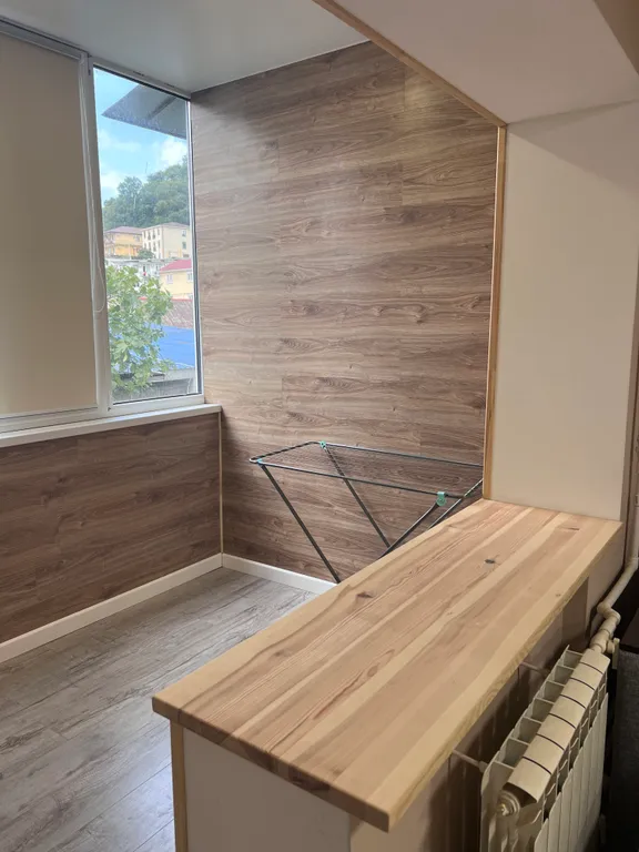 Трехкомнатная квартира в центре Кудепсты