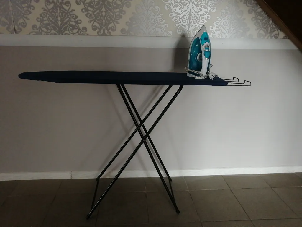 Дом с видом на монастырь