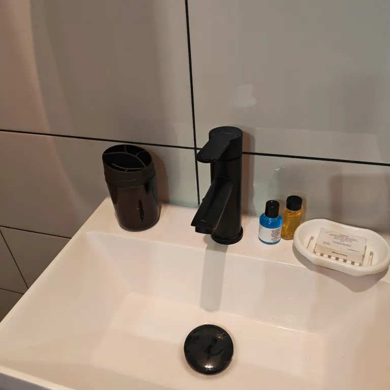 Новый таунхаус люкс на берегу озера Банное - Зависай в горах