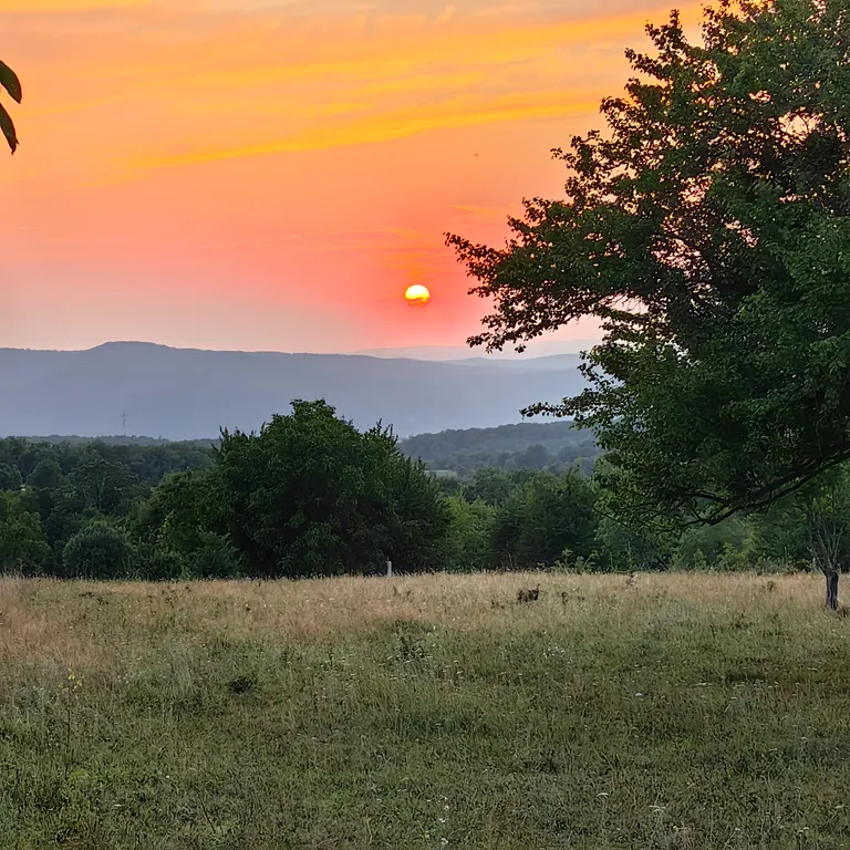 Коттедж Отдых от городской суеты в Адыгеи, домик в лесу А-фрейм — Веселый