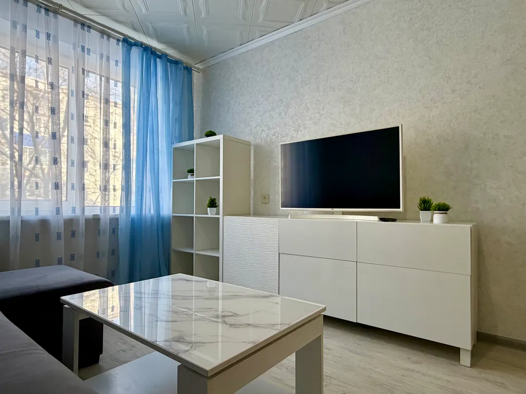 Трехкомнатная квартира в спальном районе Монгора — аренда посуточно в Сызрань