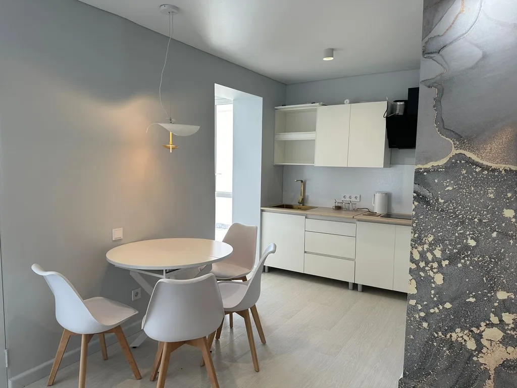 3-комнатная Квартира — аренда посуточно в Сухум