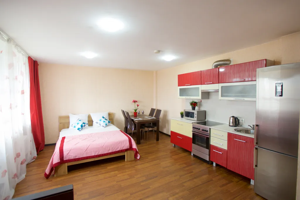 Квартира Квартира Стильная студия у ТРЦ Планета для 6 гостей — Красноярск