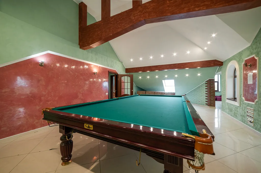 6-комнатный Дом