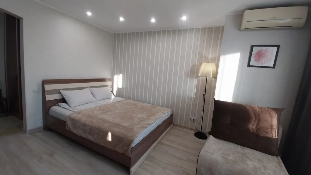 Квартира студия в центре Омска — аренда посуточно в Омск