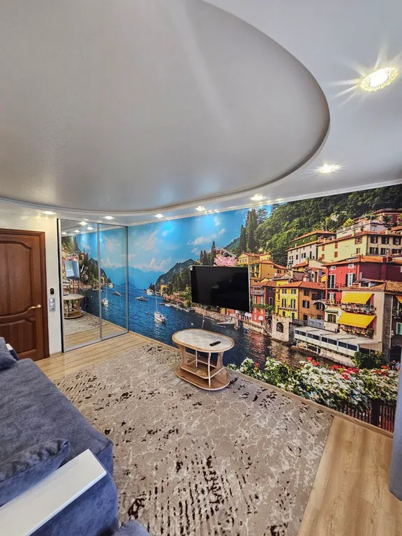 Красивая двухкомнатная квартира с парящей кроватью — аренда посуточно в Мариуполь