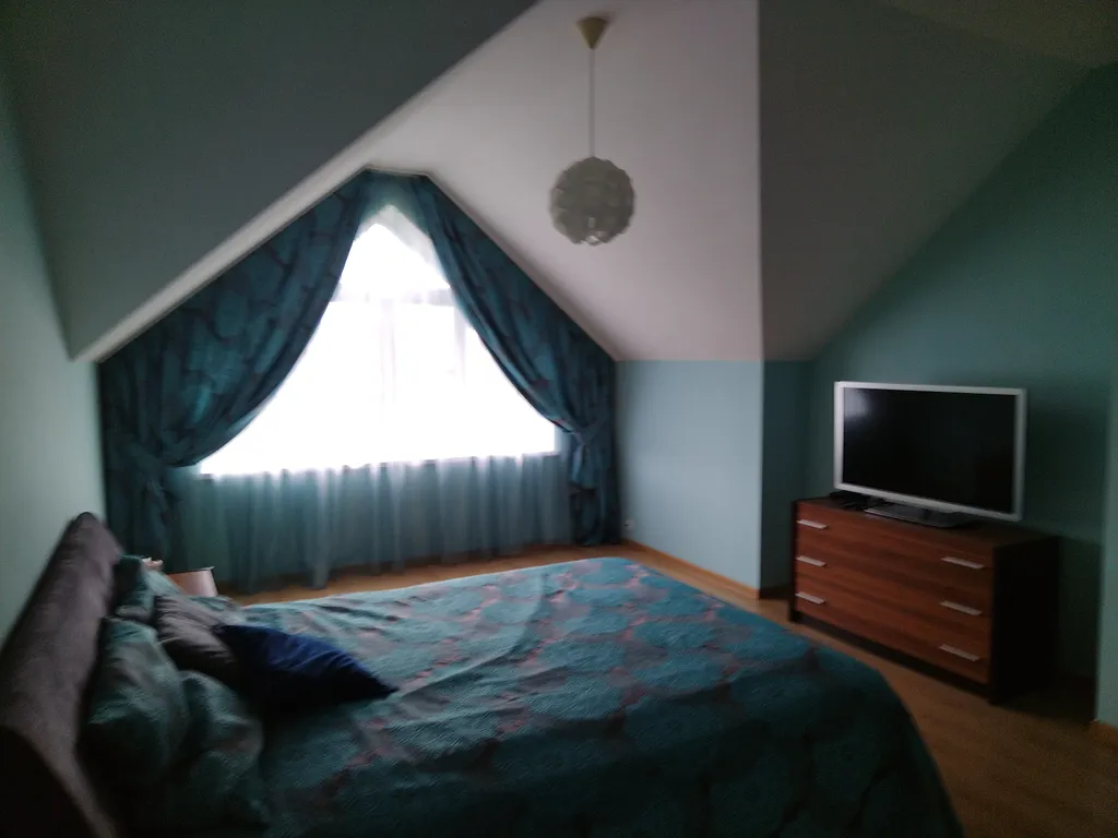 Таунхаус у озера в сосновом лесу