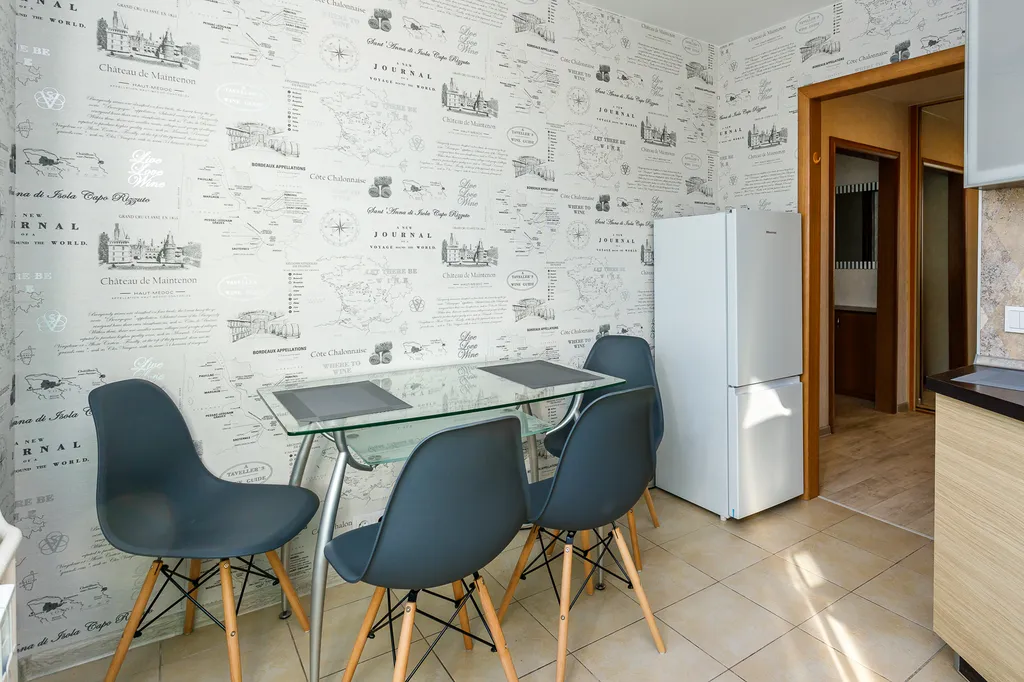 Рядом краевая больница. Центр города