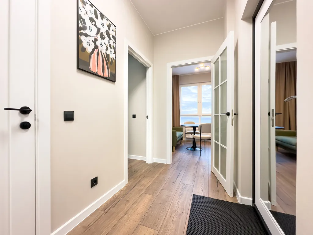 Однушка с видом на озеро