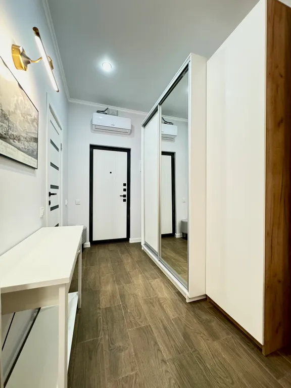 Дизайнерский апартамент на набережной