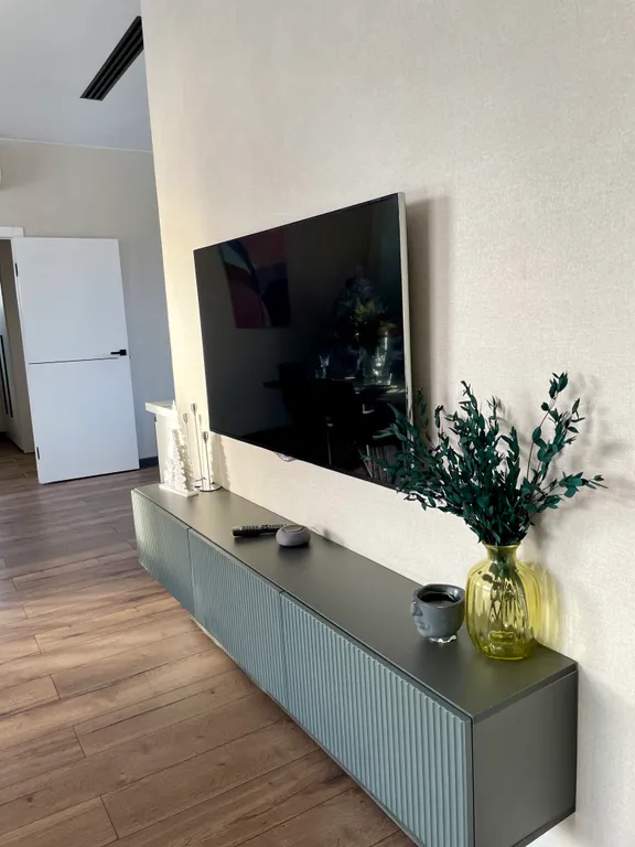 Современный дом рядом с комплексом Сорочаны