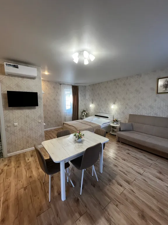 Коттедж Часть дома с отдельным входом — аренда посуточно в Небуг