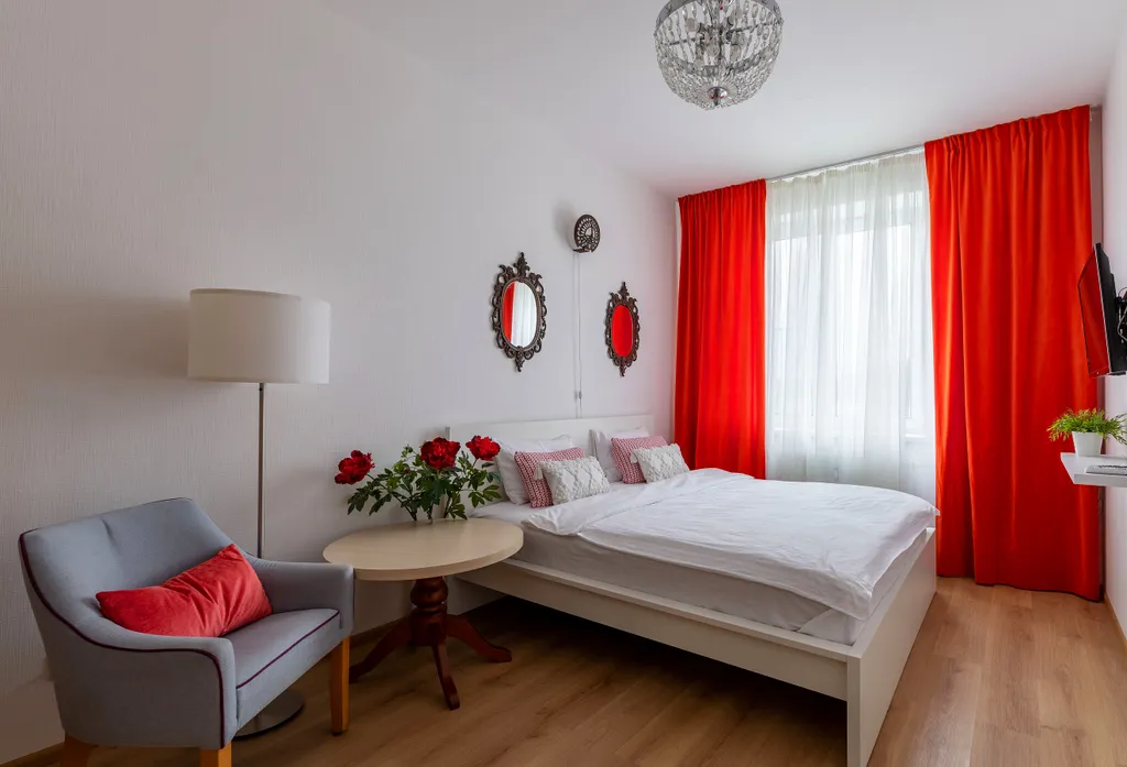 Квартира Большая квартира рядом с НИИ Петрова — Песочный