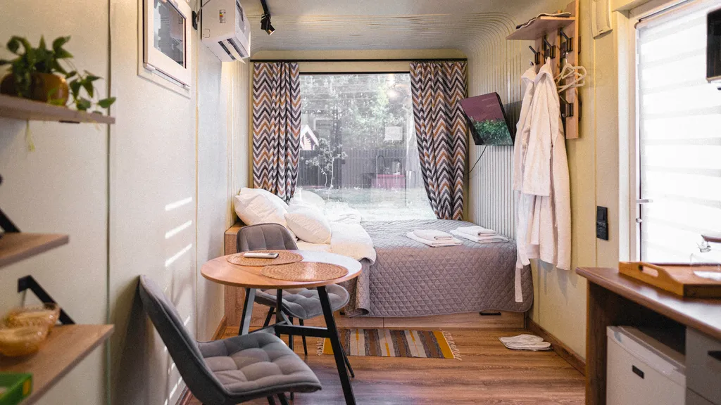 Коттедж Уютный домик в лесу — Новая