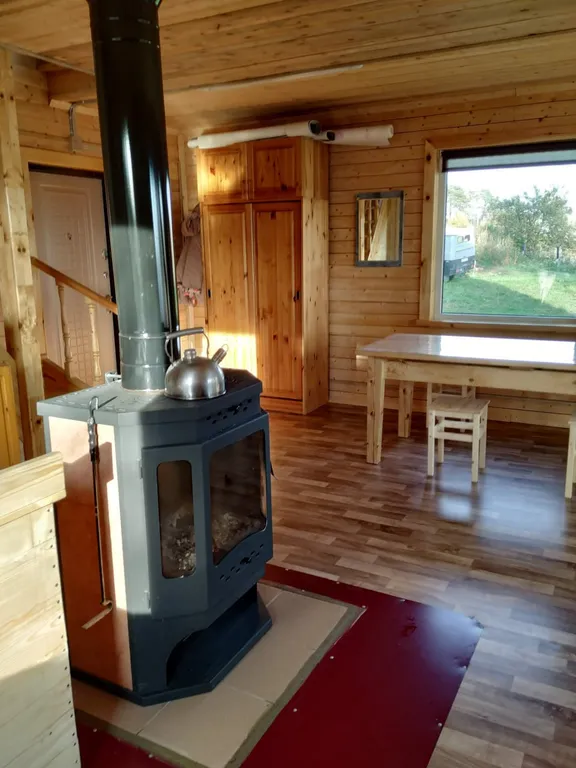 Домик на берегу залива Ладожского озера