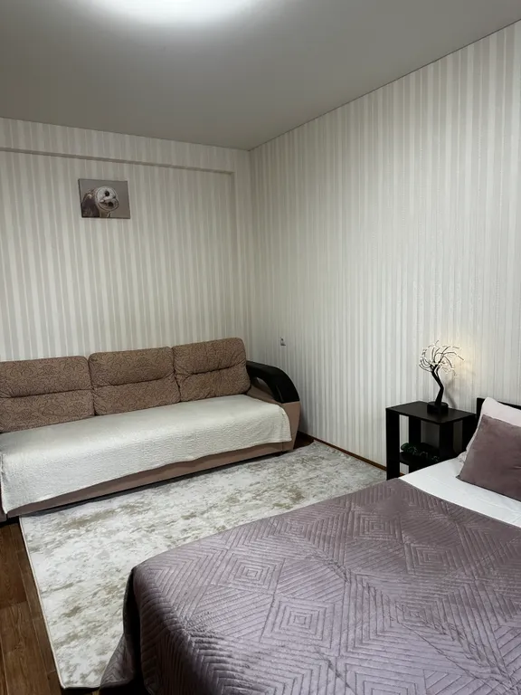 Бело-розовая квартира