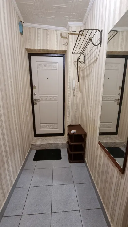 Однушка напротив ТРК МегаГринн