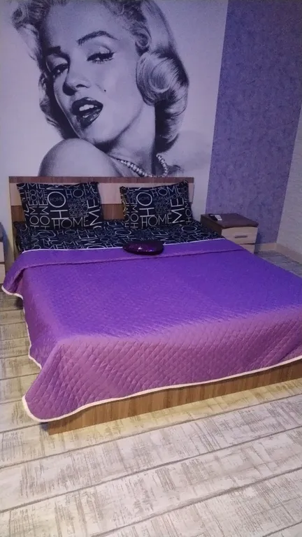 Небольшая уютная квартира — аренда посуточно в Юрга