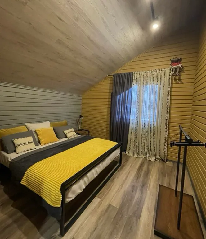 Уютный дом из дерева