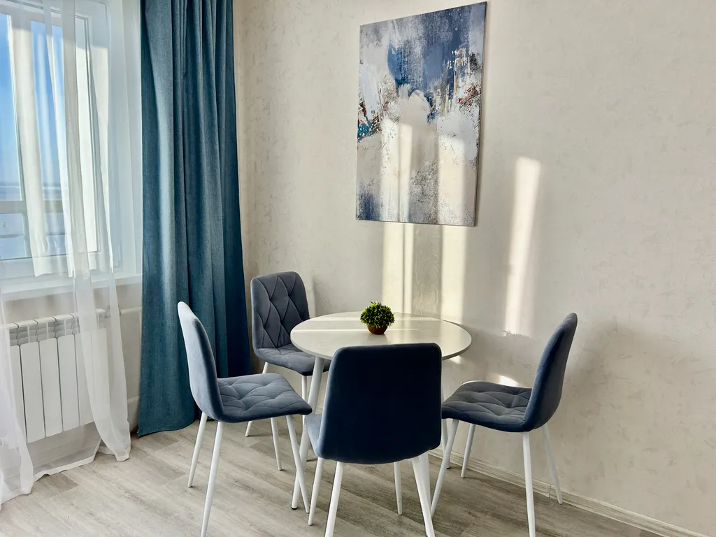 Семейный апартамент с шикарным видом возле реки Амур.