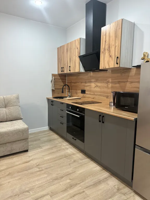 Уютная студия в ЖК Изумрудный - 2 новый дом, центральный район