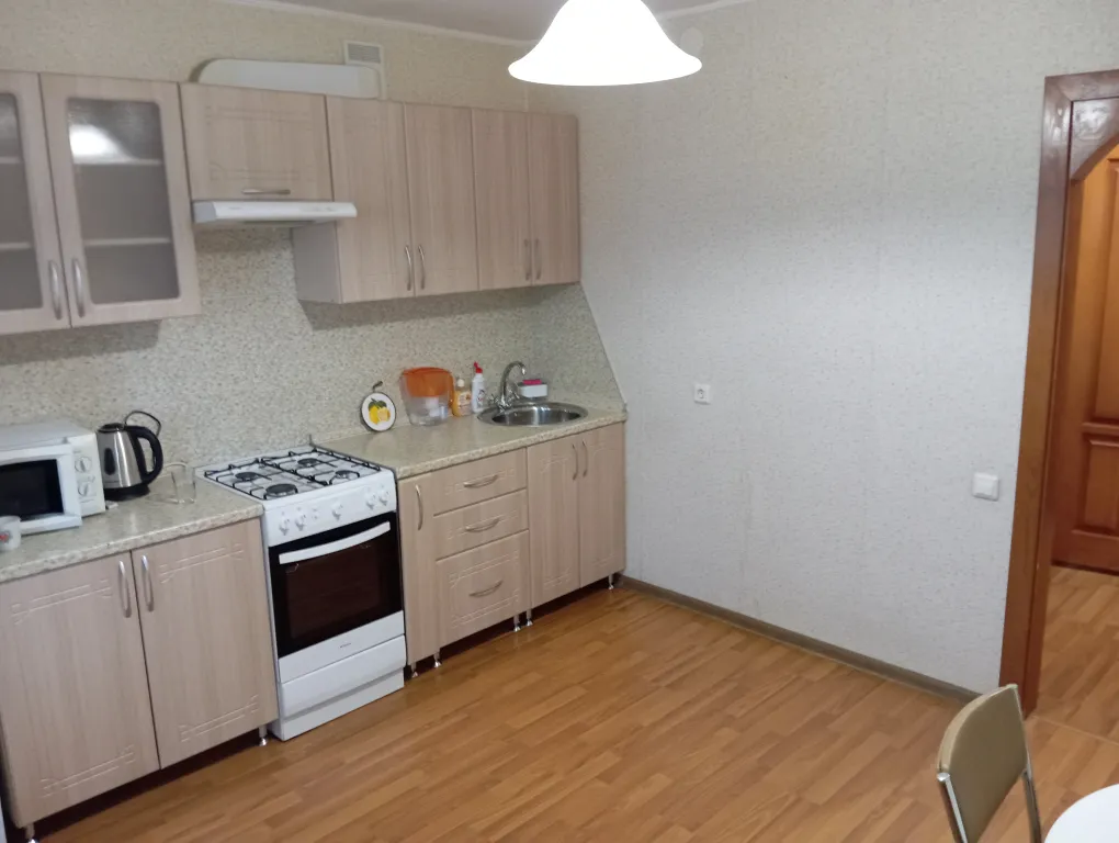 Однушка в новом доме рядом с жд и автовокзалом