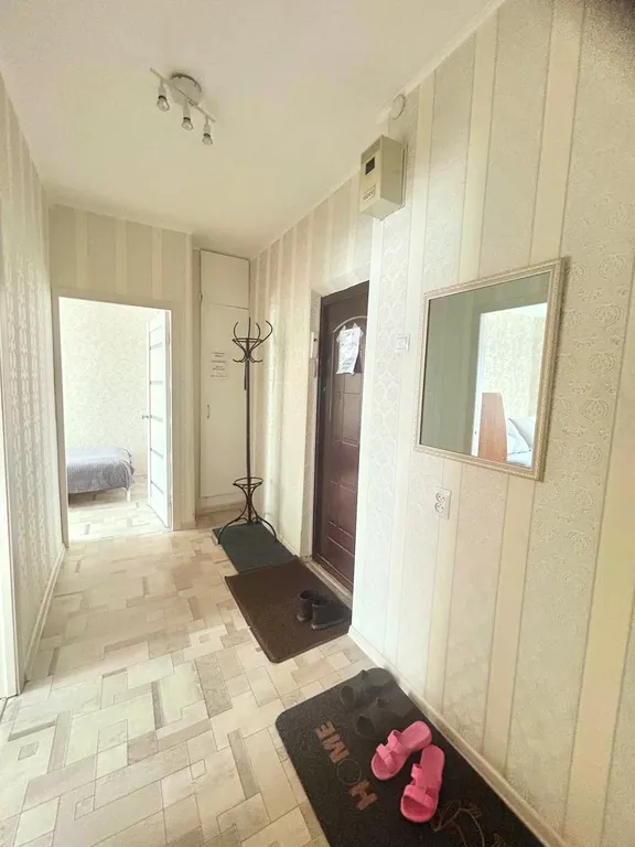 2-ком. квартира, с отчетными док-ми. с хорошим ремонтом, новой мебелью