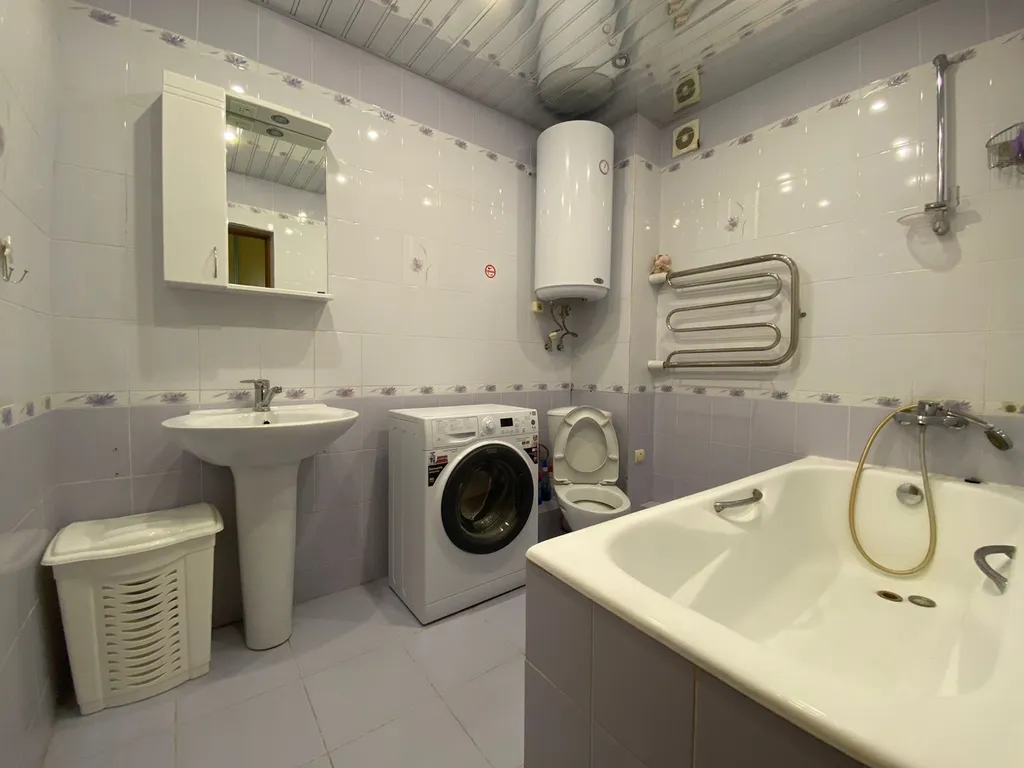 4-комнатная Квартира