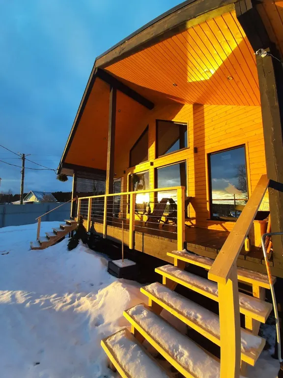 Коттедж Дом с панорамными окнами и видом на озеро — аренда посуточно в Кончезеро