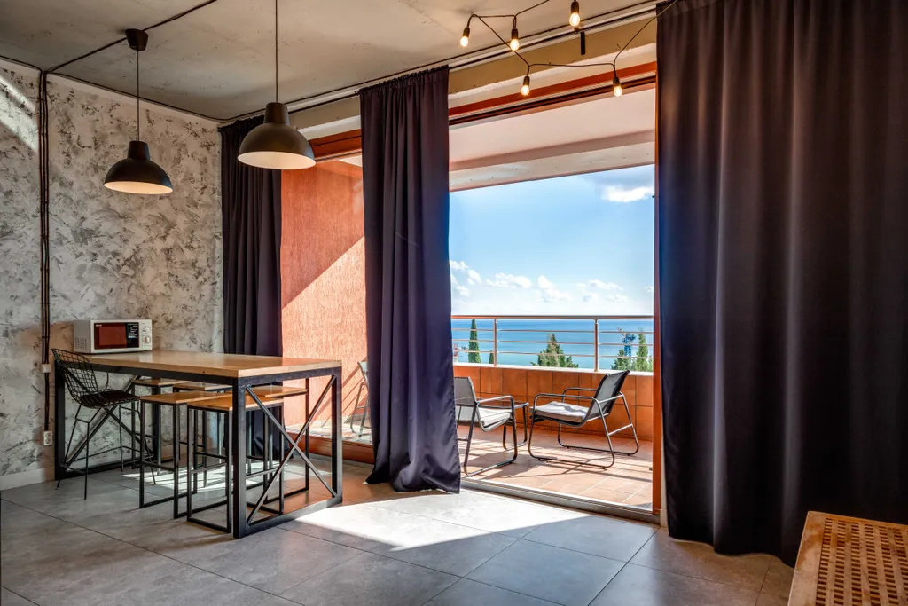 Квартира Лофт с детской зоной — аренда посуточно в Гурзуф