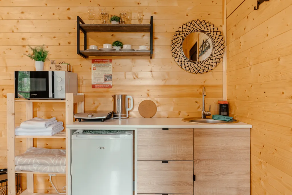 Дом 3 (с видом на озеро)