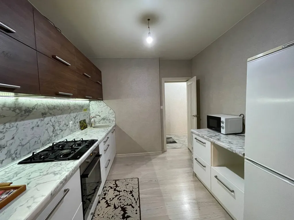 Светлая, уютная трехкомнатная квартира Белые ночи