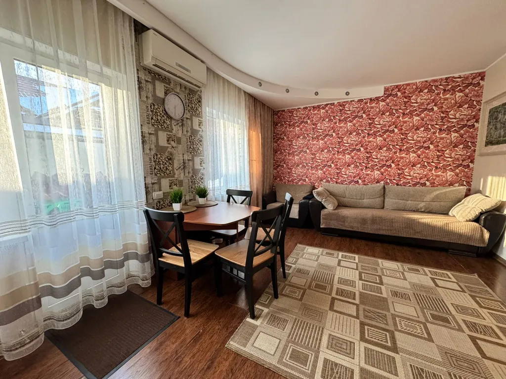 Бунгало на краю леса