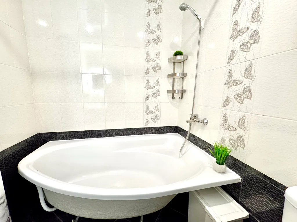 Красивая, уютная квартира в новом доме рядом с ТЦ "Космопорт"