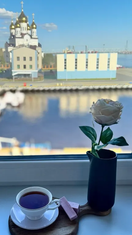 Около реки, Уютная квартира с видом на храм