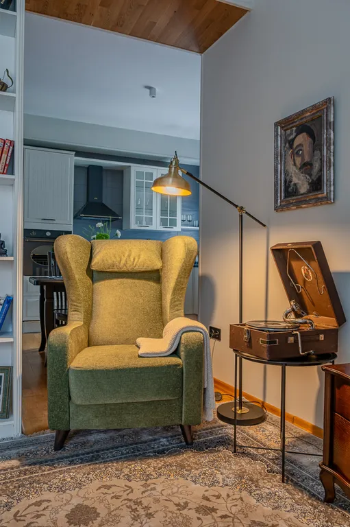 Квартира Просторная квартира бизнес-класса с винтажным интерьером в центре — Екатеринбург